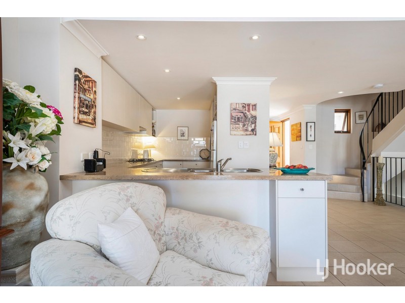 25/18 Port Quays, Wannanup WA 6210