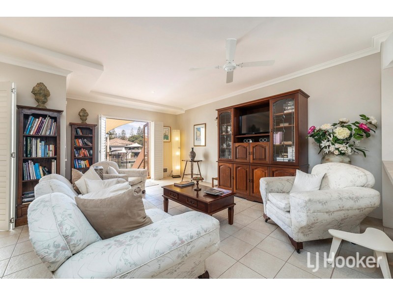 25/18 Port Quays, Wannanup WA 6210