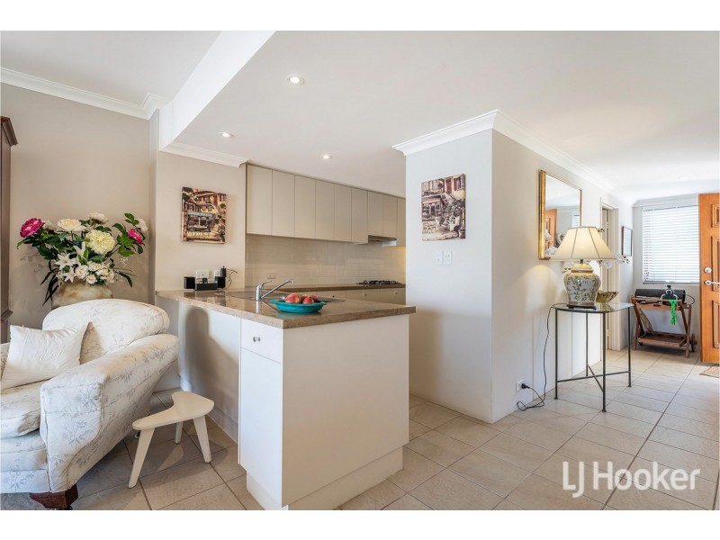 25/18 Port Quays, Wannanup WA 6210