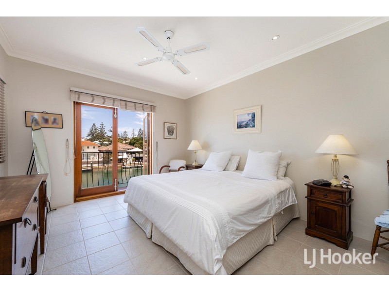 25/18 Port Quays, Wannanup WA 6210