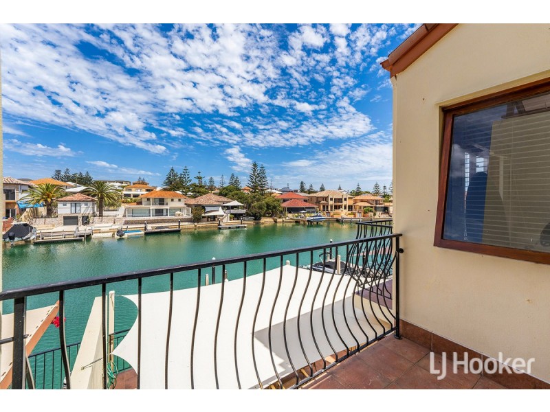 25/18 Port Quays, Wannanup WA 6210
