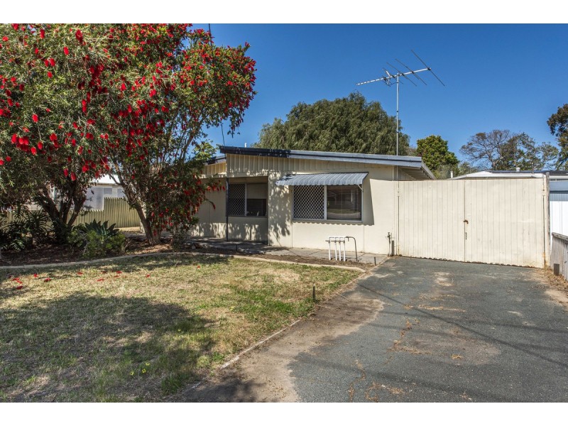 6 Teranca Road, Greenfields WA 6210