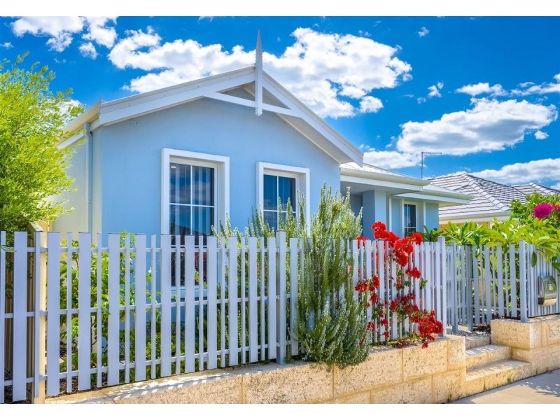 77 Challenger Road, Madora Bay WA 6210