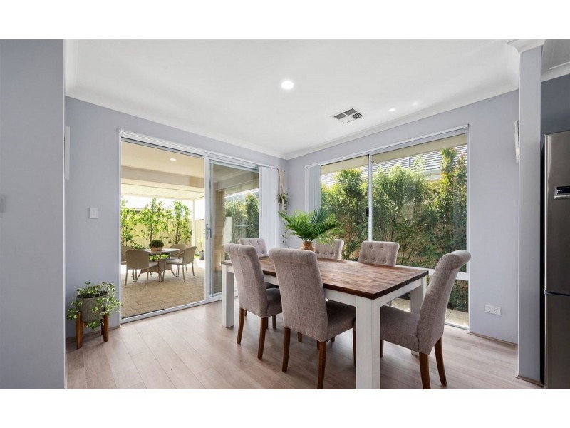 77 Challenger Road, Madora Bay WA 6210