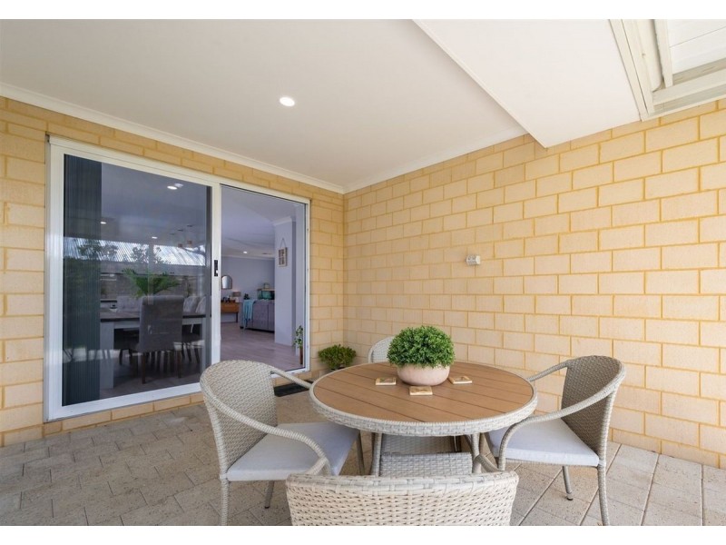 77 Challenger Road, Madora Bay WA 6210