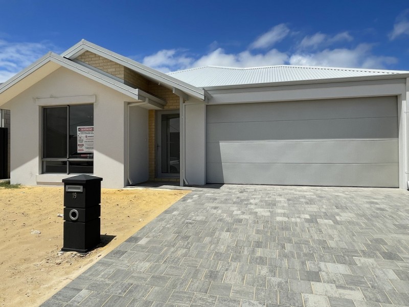 19 Segundo Street, Madora Bay WA 6210