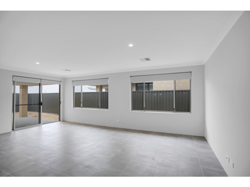 21 Rapallo Grove, Madora Bay WA 6210