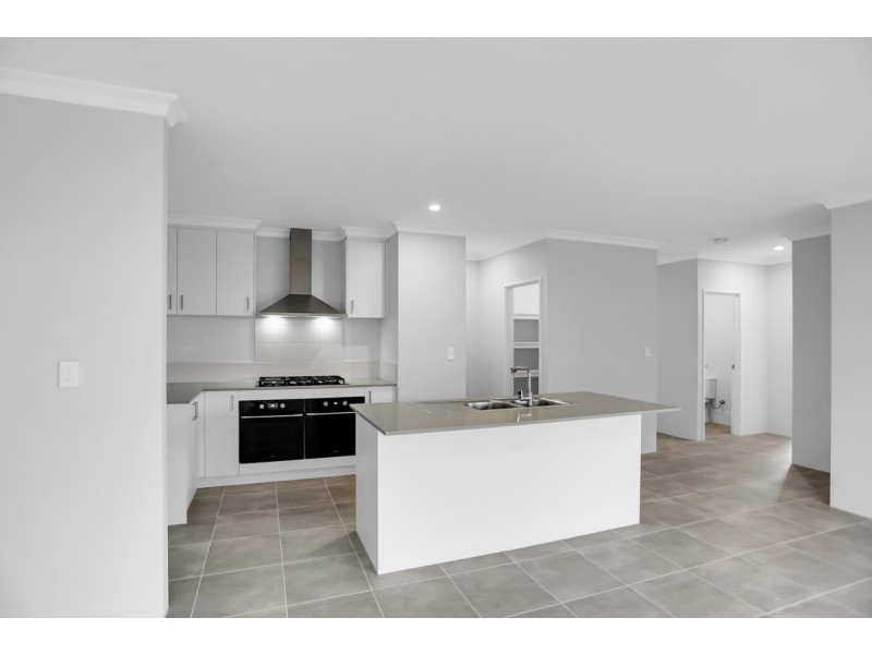 21 Rapallo Grove, Madora Bay WA 6210