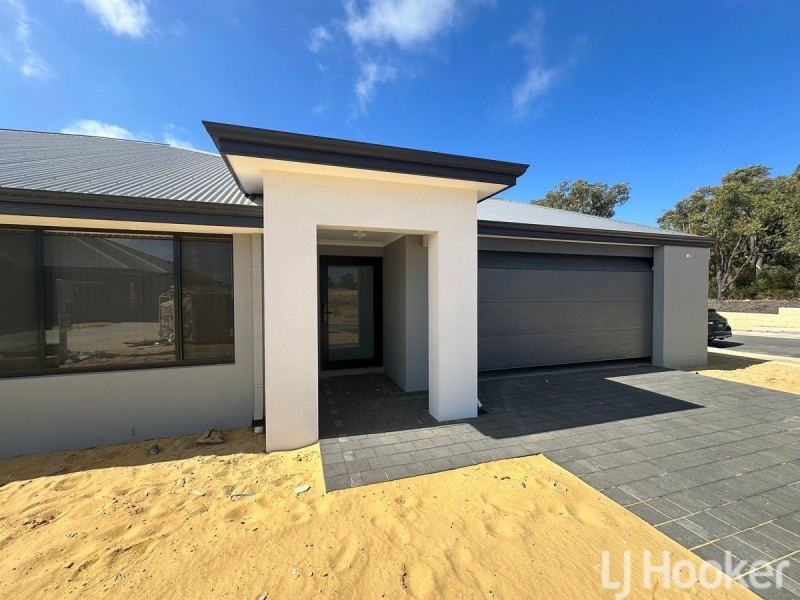 25 Kelston Approach, Lakelands WA 6180