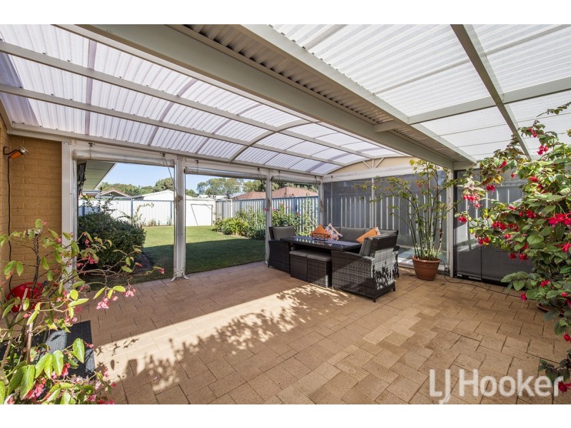 31 Camden Way, Meadow Springs WA 6210