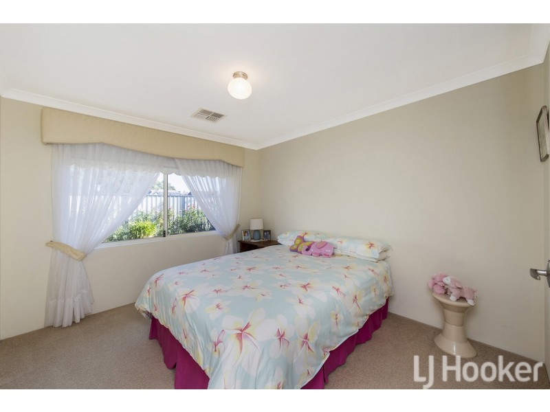 31 Camden Way, Meadow Springs WA 6210