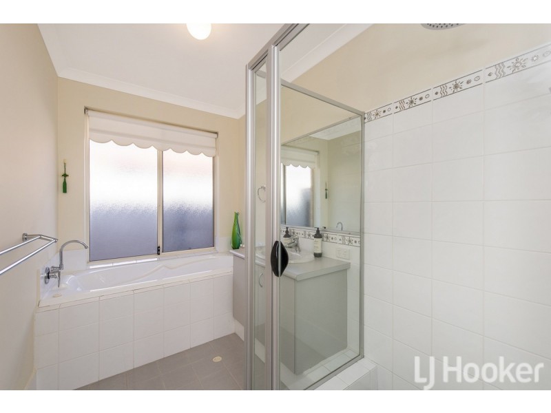 31 Camden Way, Meadow Springs WA 6210