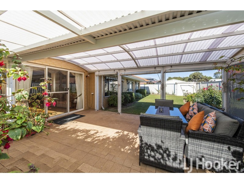 31 Camden Way, Meadow Springs WA 6210