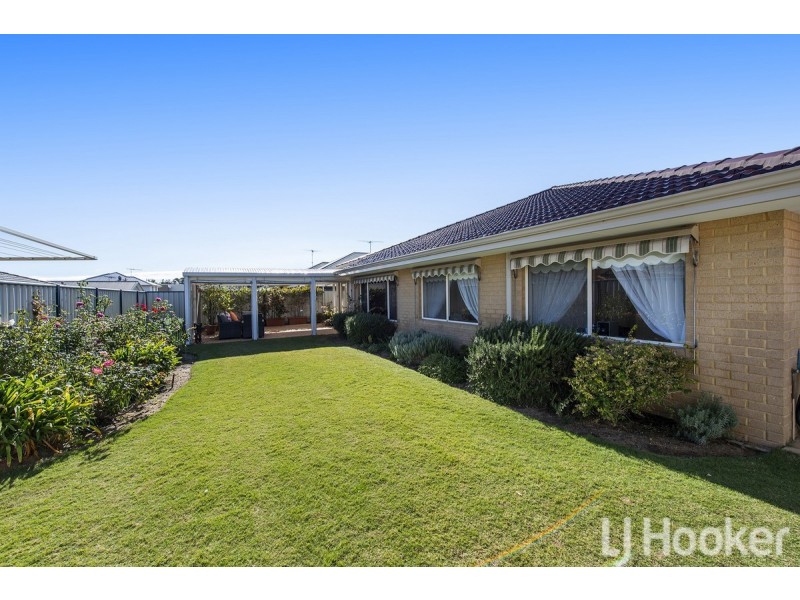 31 Camden Way, Meadow Springs WA 6210