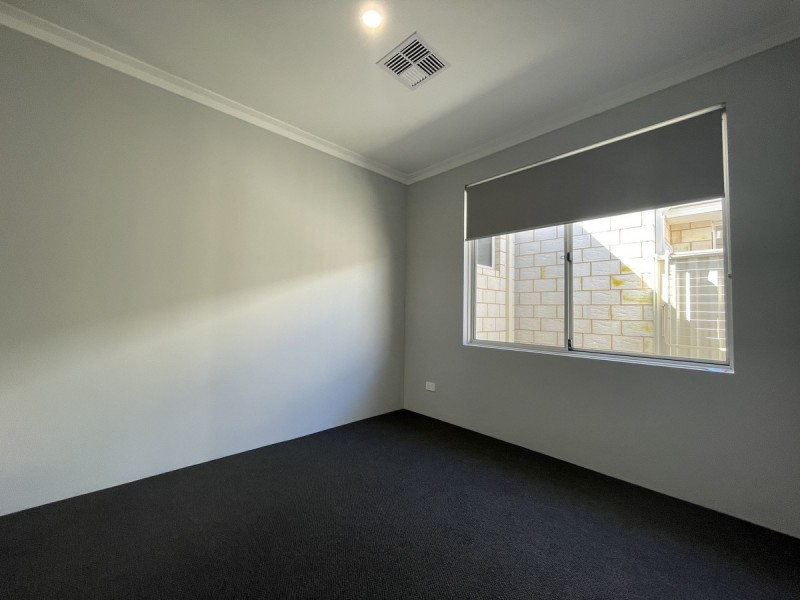 6 Sleaford Approach, Golden Bay WA 6174