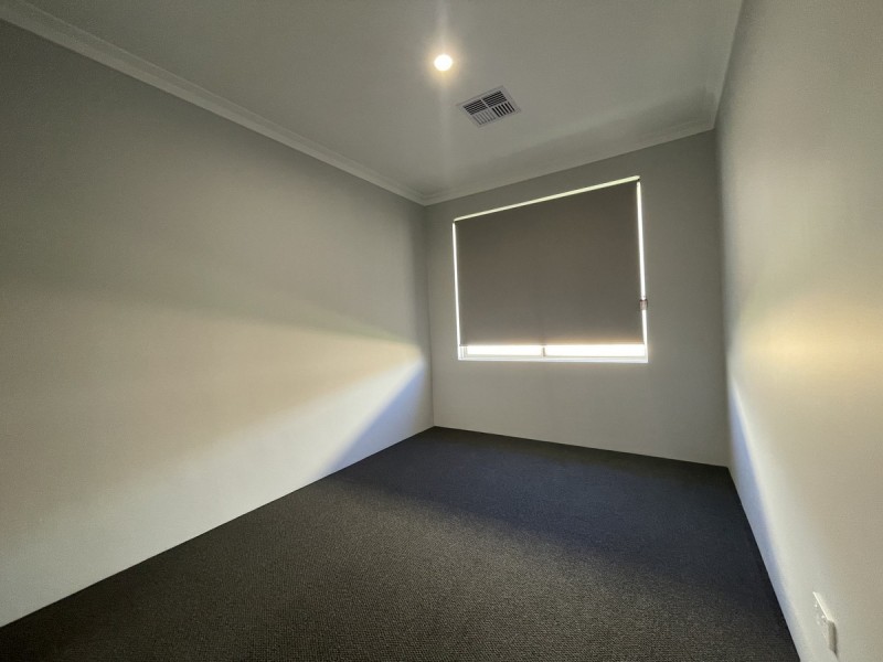 6 Sleaford Approach, Golden Bay WA 6174