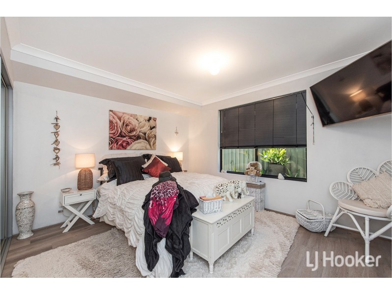 11 Harvey Crescent, South Yunderup WA 6208