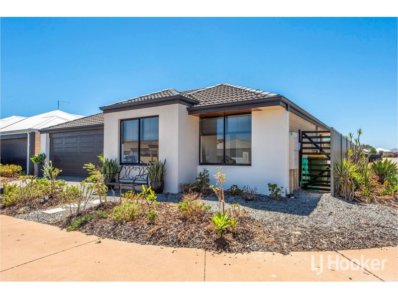 11 Harvey Crescent, South Yunderup WA 6208