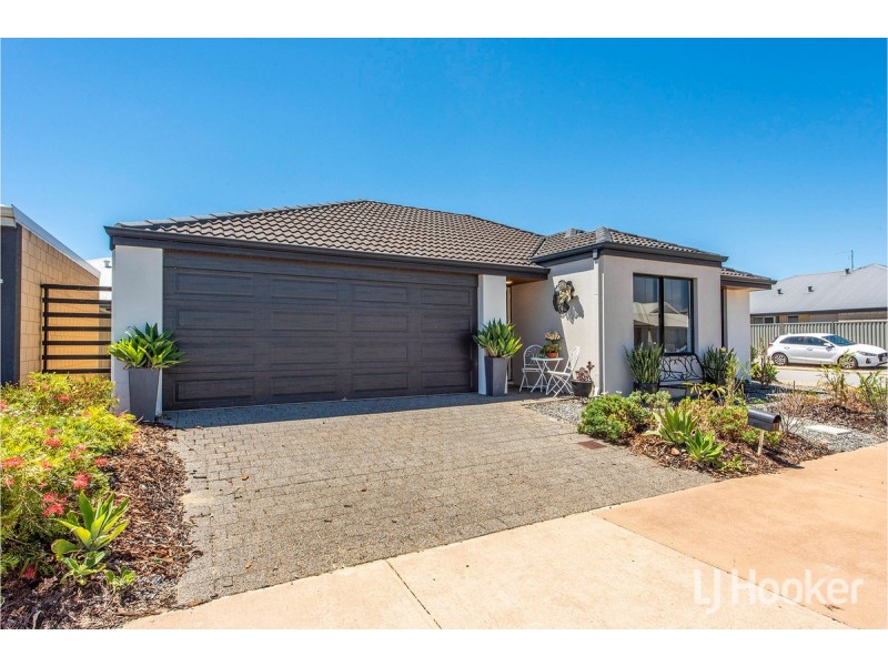11 Harvey Crescent, South Yunderup WA 6208
