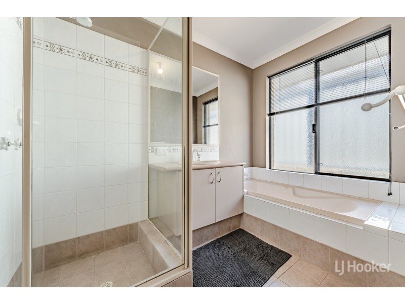 309 Oakmont Avenue, Meadow Springs WA 6210