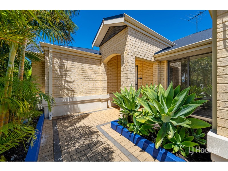 309 Oakmont Avenue, Meadow Springs WA 6210