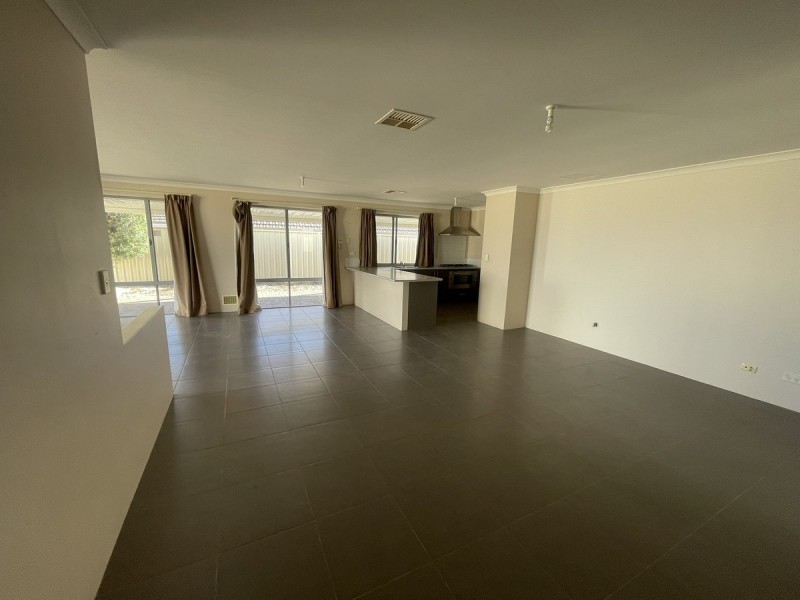 89 Cawana Parkway, Lakelands WA 6180