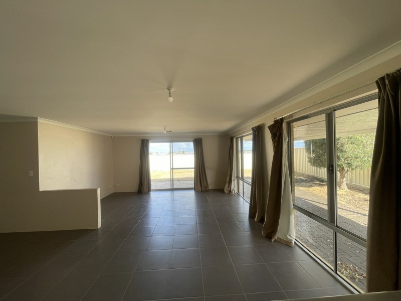 89 Cawana Parkway, Lakelands WA 6180