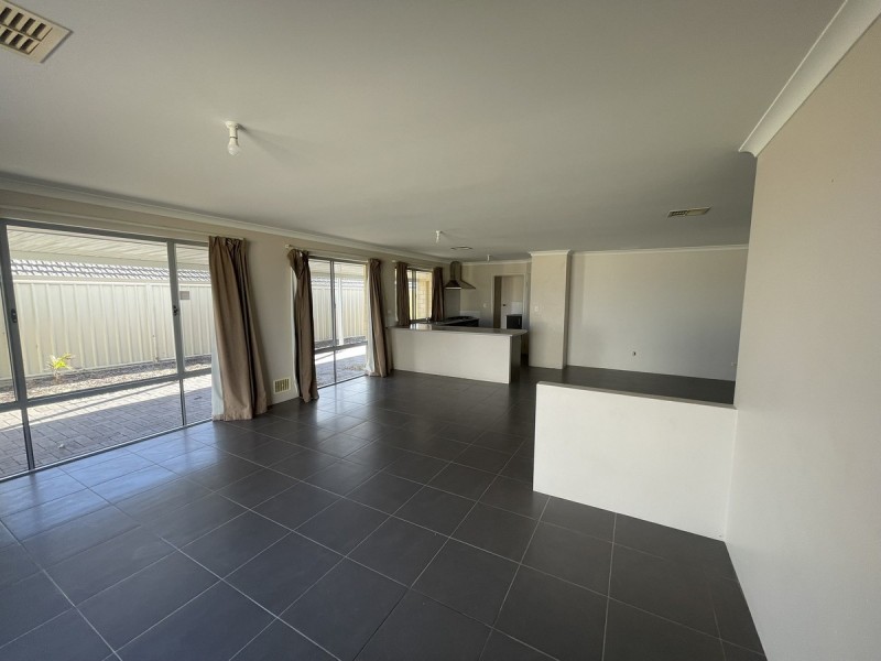 89 Cawana Parkway, Lakelands WA 6180