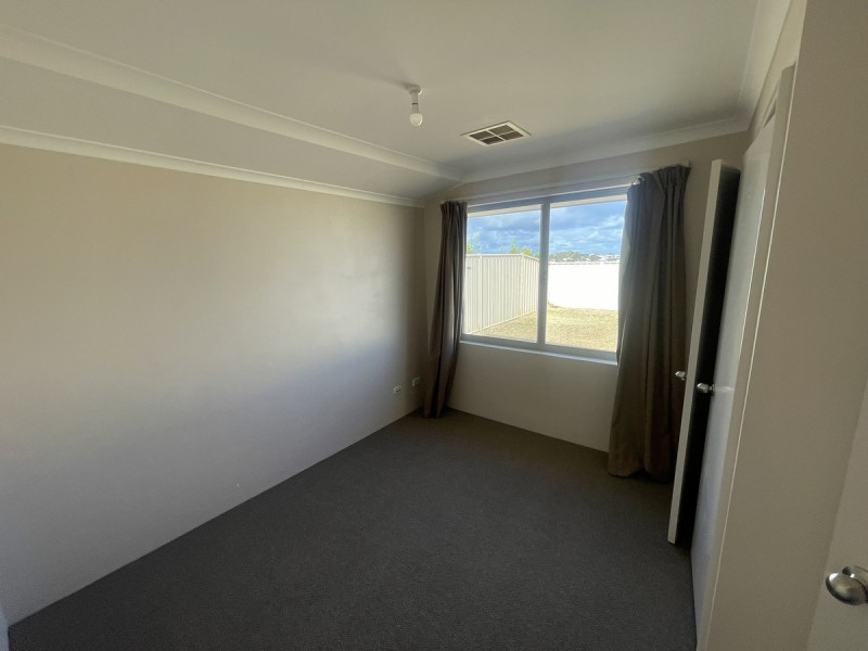 89 Cawana Parkway, Lakelands WA 6180