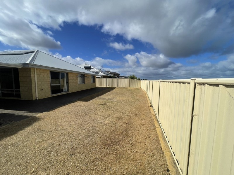 89 Cawana Parkway, Lakelands WA 6180