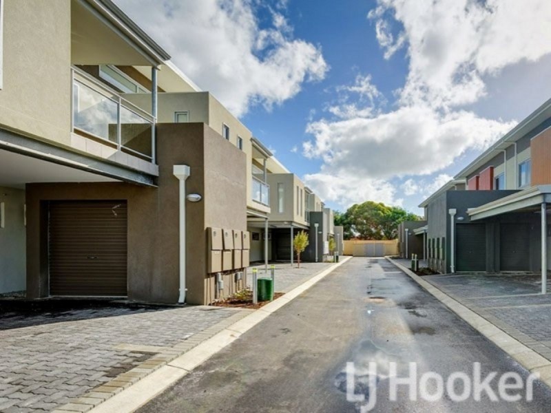 30/12 Bushlark Turn, Erskine WA 6210