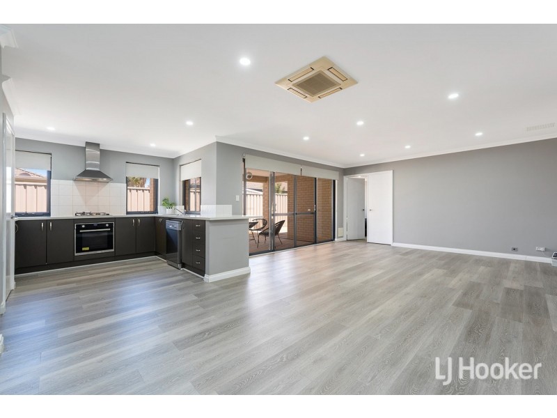 3 Yellin Way, Wannanup WA 6210