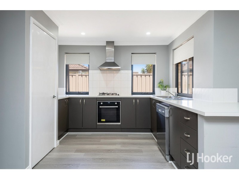 3 Yellin Way, Wannanup WA 6210