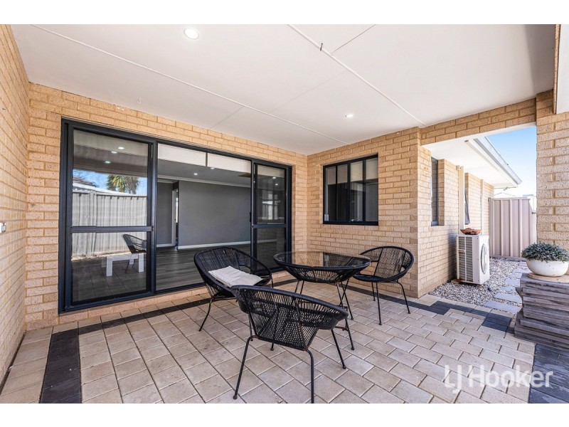 3 Yellin Way, Wannanup WA 6210