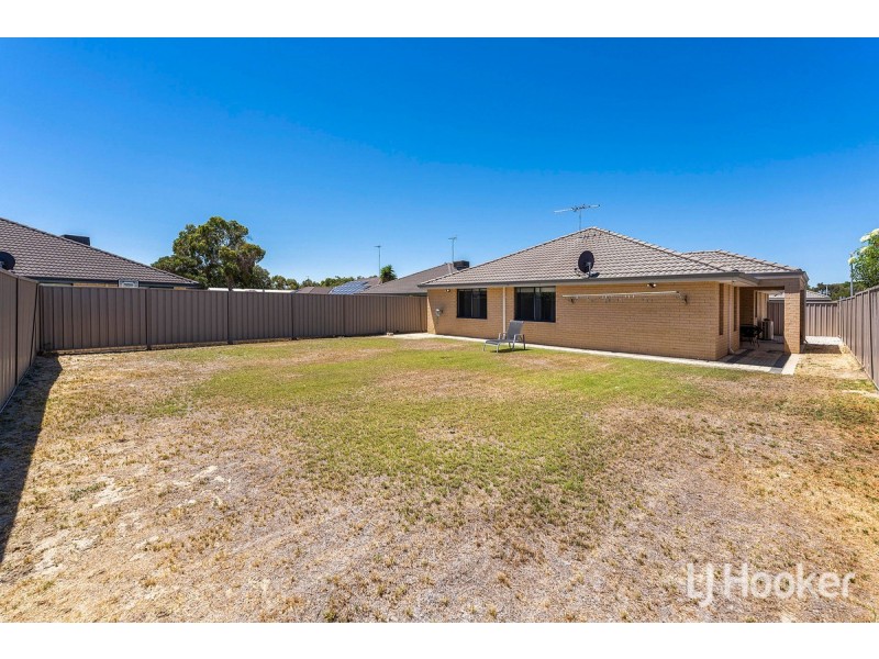 3 Yellin Way, Wannanup WA 6210