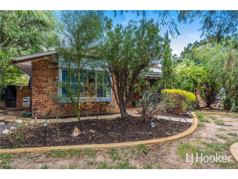 1 Lorne Place, Dudley Park WA 6210