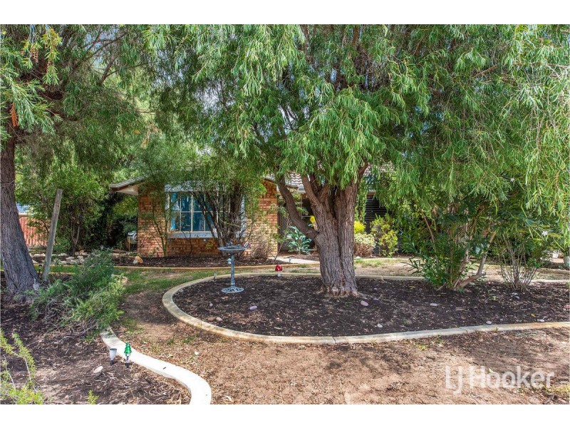 1 Lorne Place, Dudley Park WA 6210