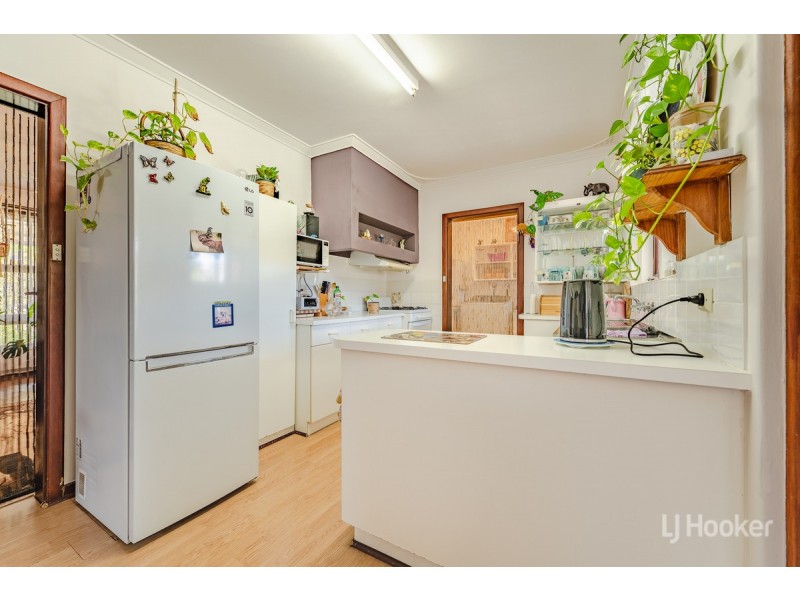 38 Churchill Avenue, Dudley Park WA 6210