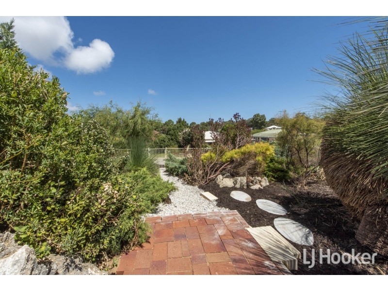 15 Allendale Crescent, Dawesville WA 6211