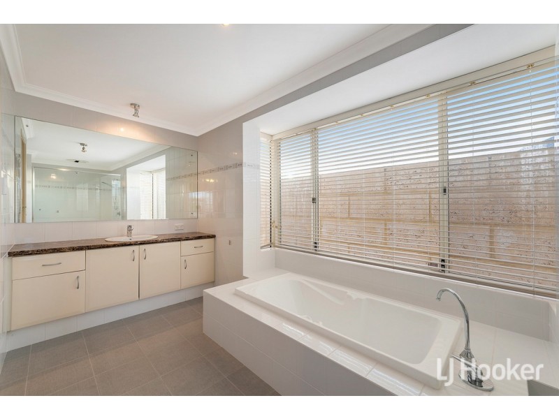 74 Cormorant Key, Wannanup WA 6210