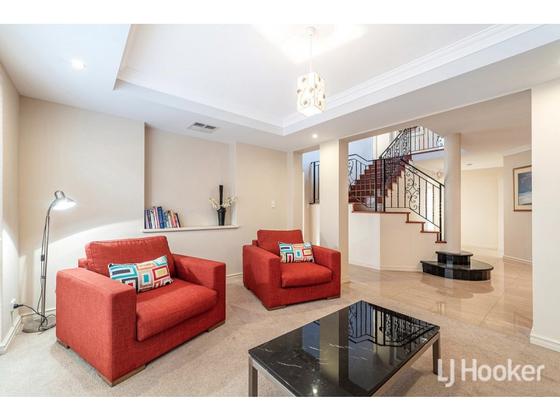 74 Cormorant Key, Wannanup WA 6210