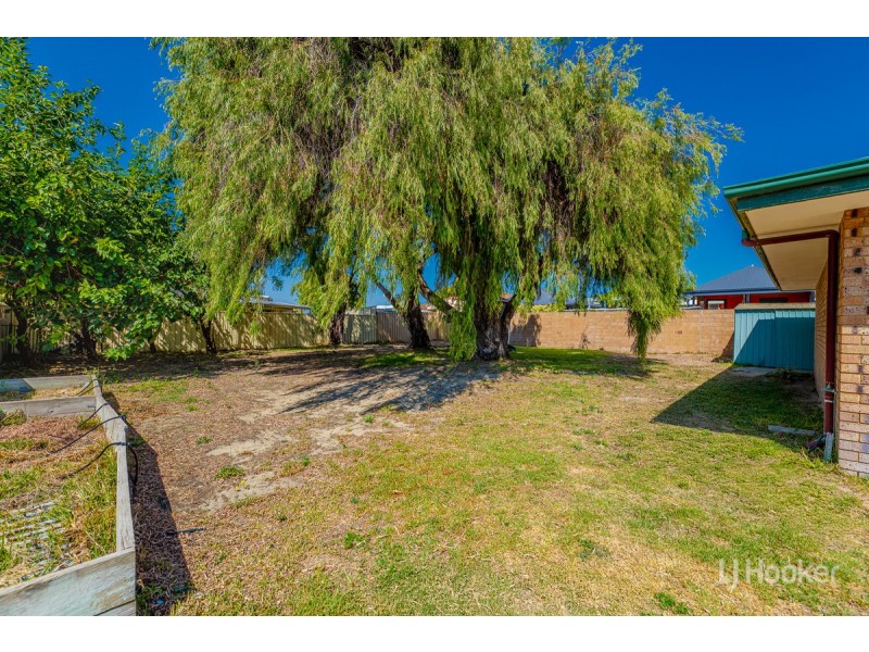 7 Albion Road, Madora Bay WA 6210