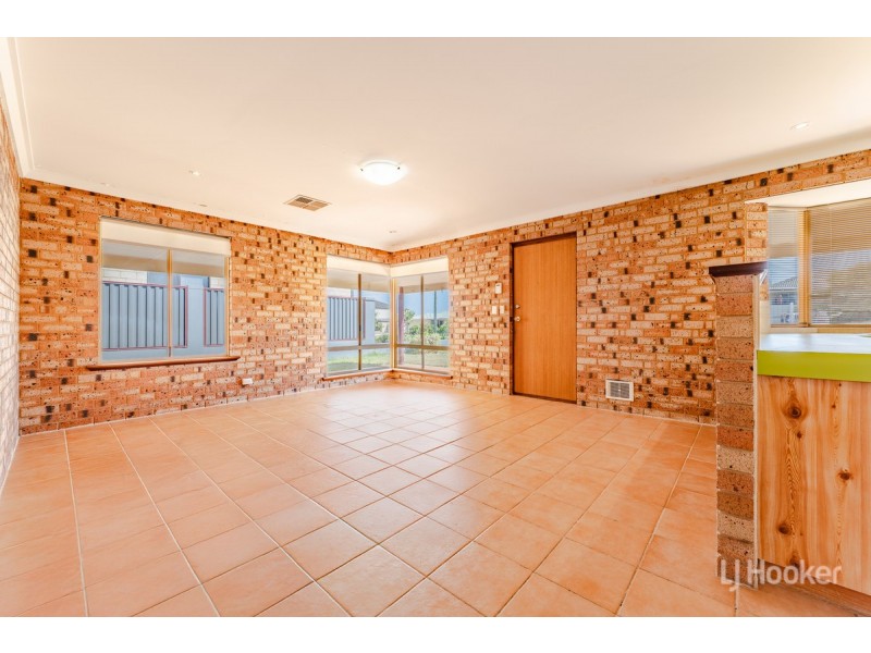 7 Albion Road, Madora Bay WA 6210