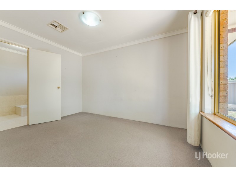 7 Albion Road, Madora Bay WA 6210
