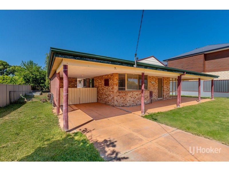 7 Albion Road, Madora Bay WA 6210