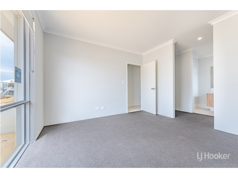 11 Hermosa Way, Madora Bay WA 6210