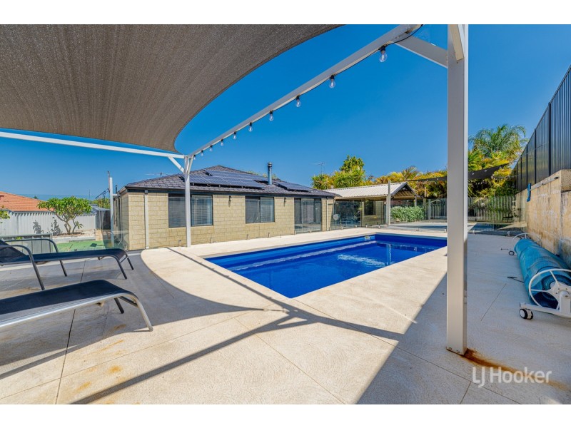 10 Lucidus Retreat, Greenfields WA 6210