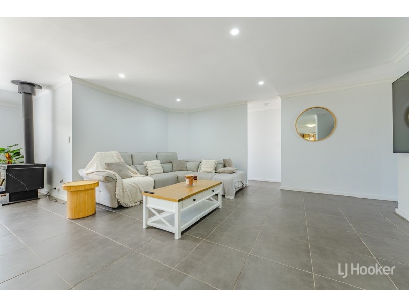 10 Lucidus Retreat, Greenfields WA 6210