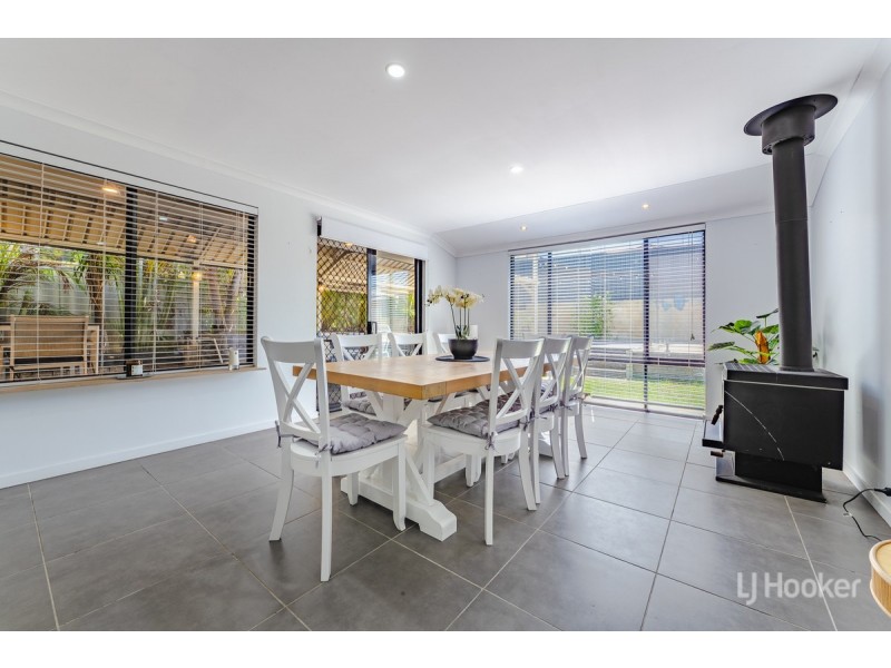 10 Lucidus Retreat, Greenfields WA 6210