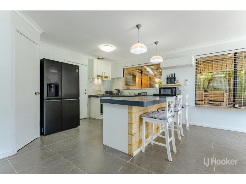 10 Lucidus Retreat, Greenfields WA 6210